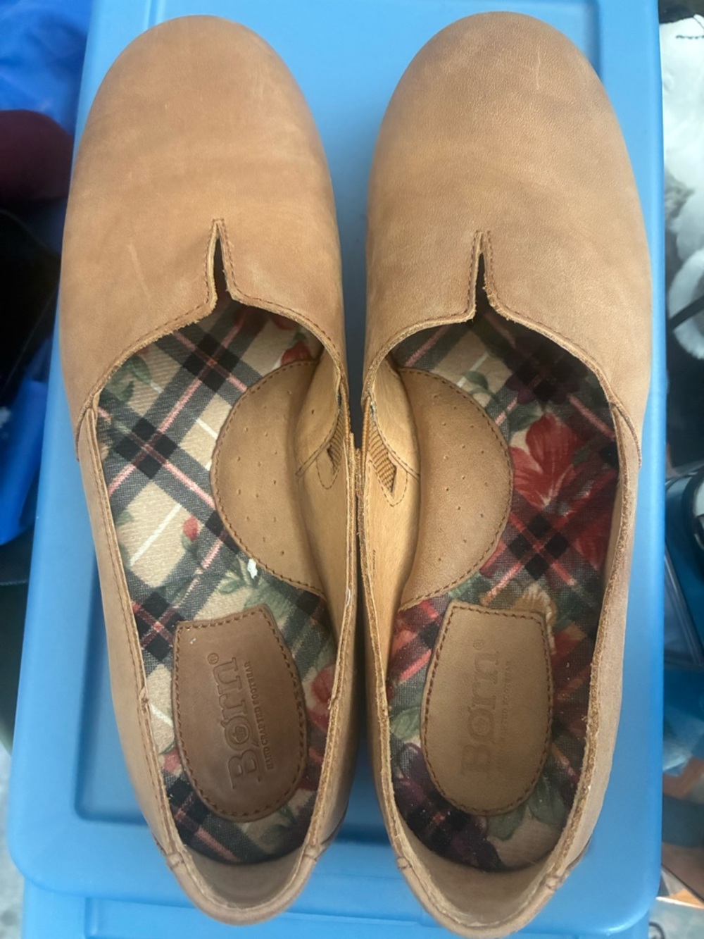 Born women’s flats 7.5